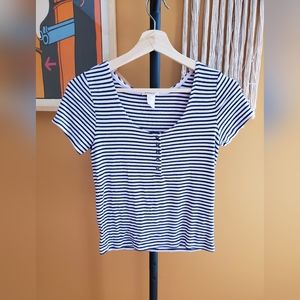 Lila and navy striped stretch crop top